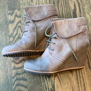 Gray Wedge Shoes with Fold-Over Cuff and Lace-Up Front